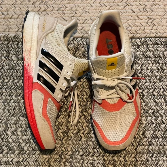 Adidas Ultra Boost White and Red Sneakers - lightly worn - Picture 6 of 8